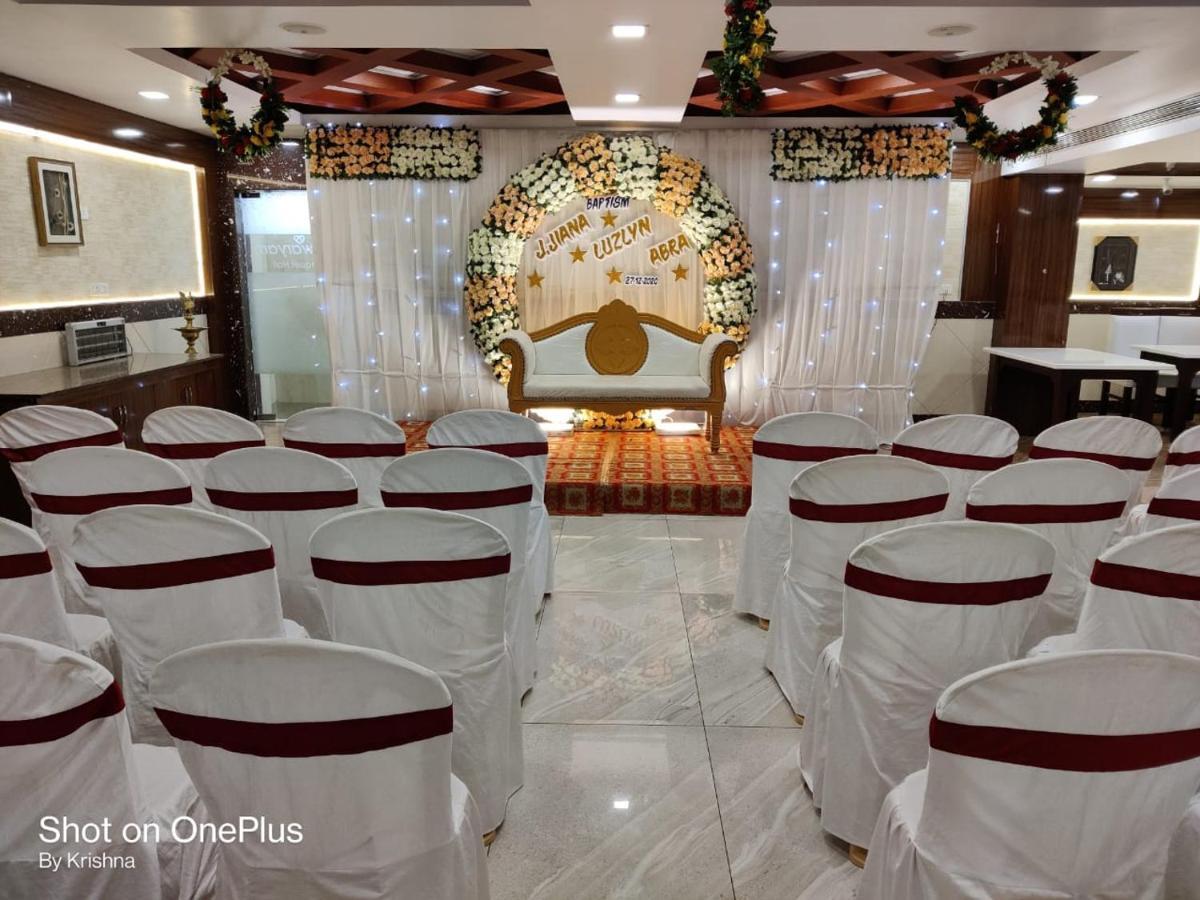 Sri Ram Hotel Tirunelveli Exterior photo