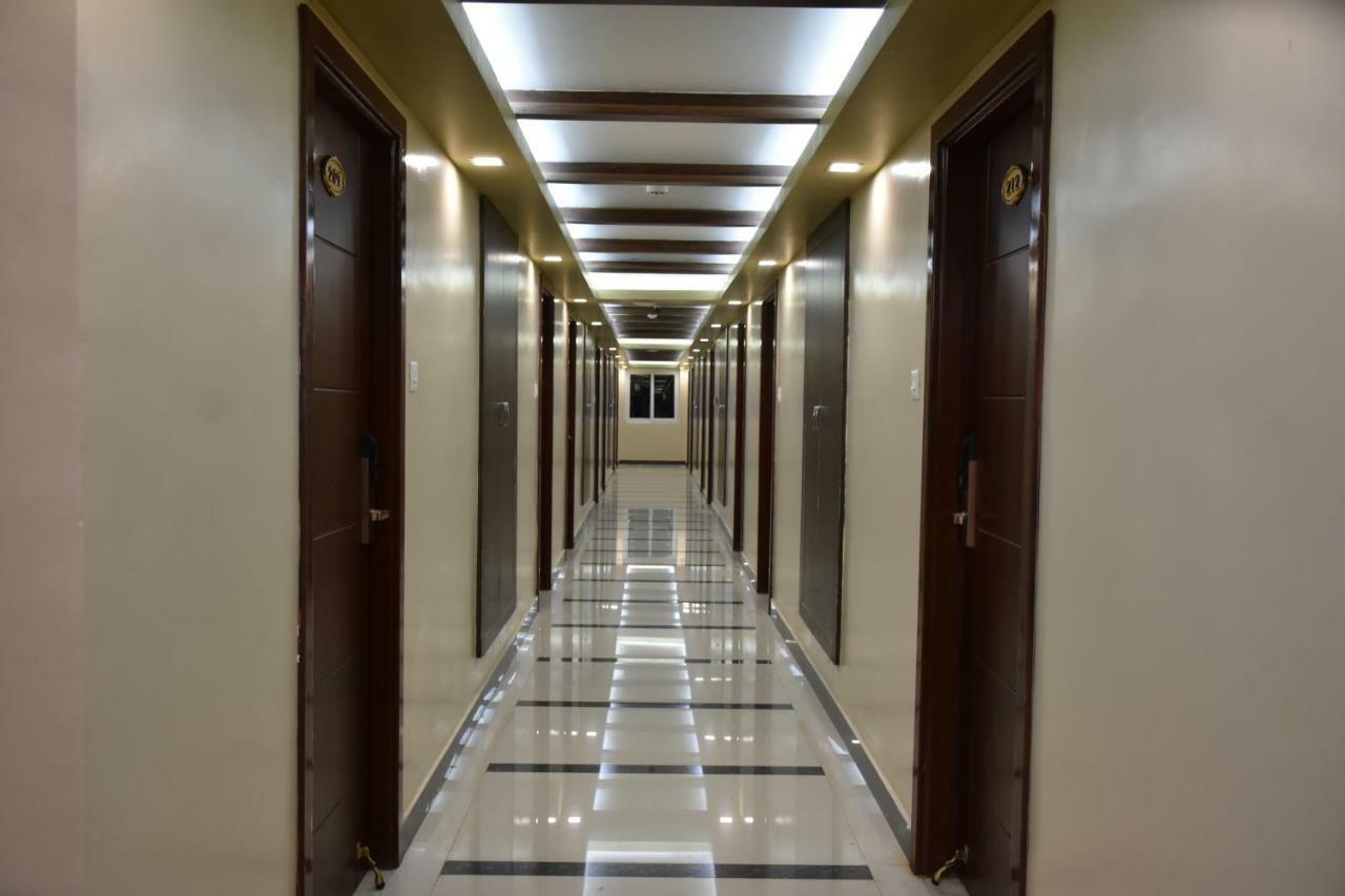 Sri Ram Hotel Tirunelveli Exterior photo